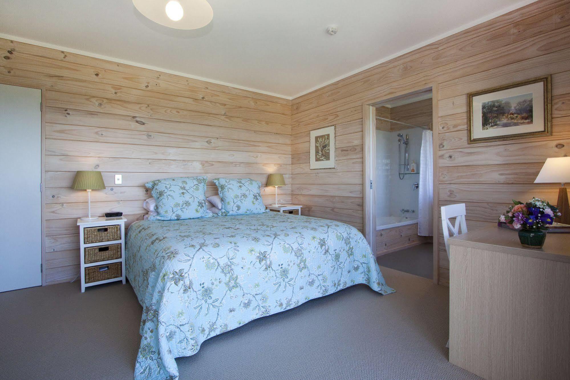 Kaimai Country Lodgeカティカティ エクステリア 写真